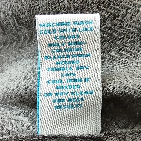 Roundtree & York NWT - Picture 4 of 15